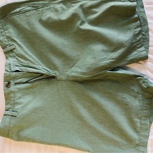 Banana Republic Mens lime green shorts, size 34